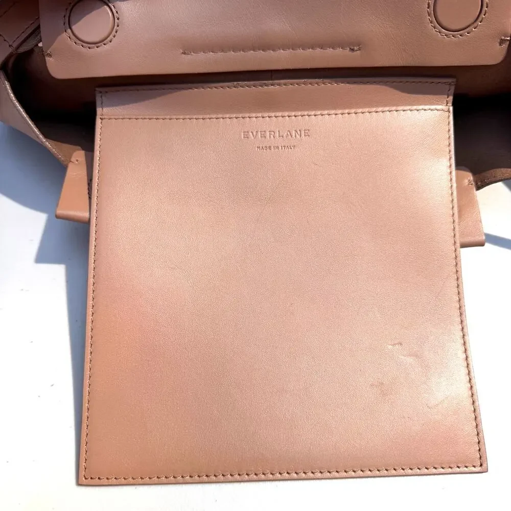 Everlane form bag
